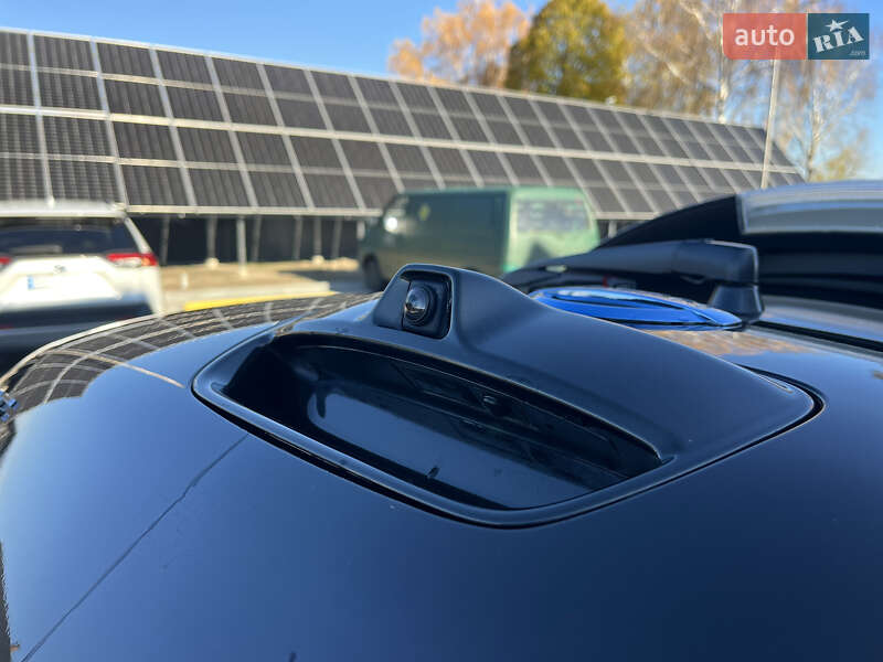 Хетчбек Nissan Leaf 2015 в Володимирі