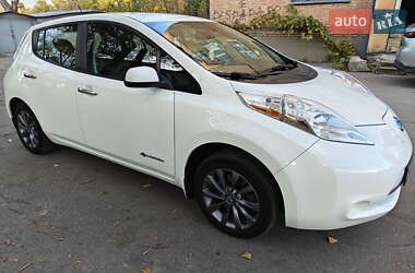 Хетчбек Nissan Leaf 2014 в Кропивницькому