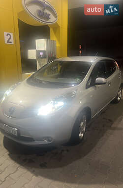 Хетчбек Nissan Leaf 2011 в Рівному