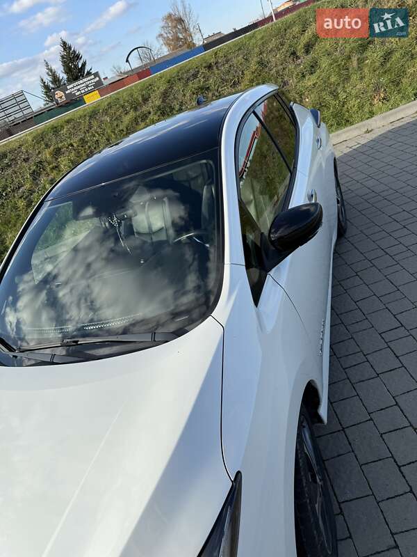 Хэтчбек Nissan Leaf 2019 в Львове