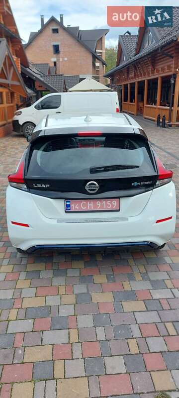 Хэтчбек Nissan Leaf 2019 в Львове