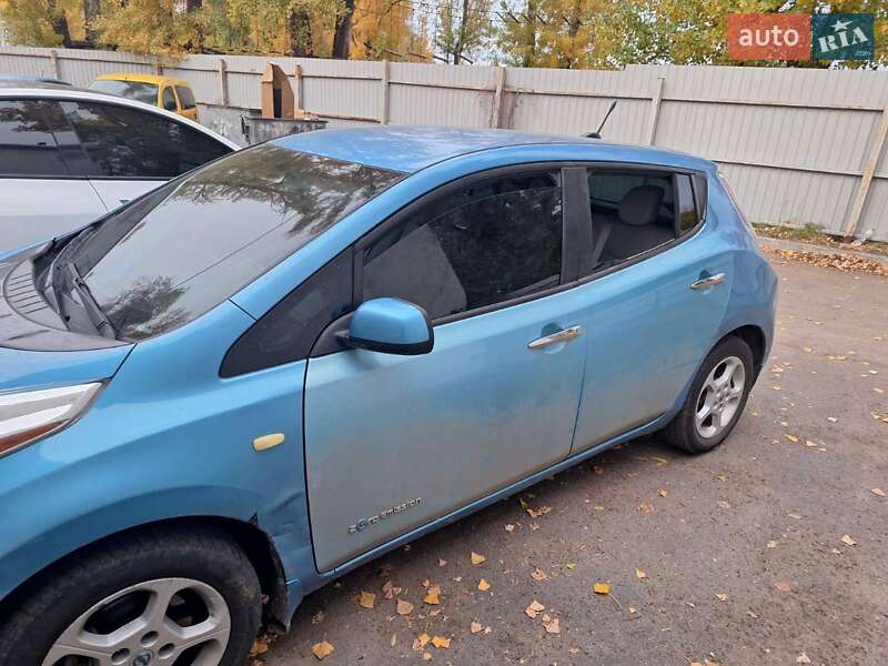 Хэтчбек Nissan Leaf 2013 в Днепре фото 5 Хэтчбек Nissan Leaf 2013 в Днепре