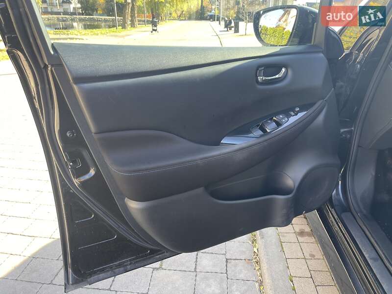Хэтчбек Nissan Leaf 2018 в Львове фото 11 Хэтчбек Nissan Leaf 2018 в Львове