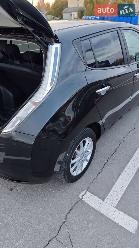 Хэтчбек Nissan Leaf 2017 в Каменец-Подольском фото 14 Хэтчбек Nissan Leaf 2017 в Каменец-Подольском