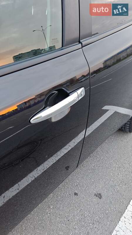 Хэтчбек Nissan Leaf 2017 в Каменец-Подольском фото 20 Хэтчбек Nissan Leaf 2017 в Каменец-Подольском