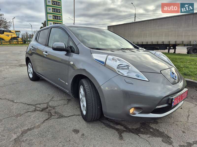 Хэтчбек Nissan Leaf 2017 в Житомире фото 3 Хэтчбек Nissan Leaf 2017 в Житомире