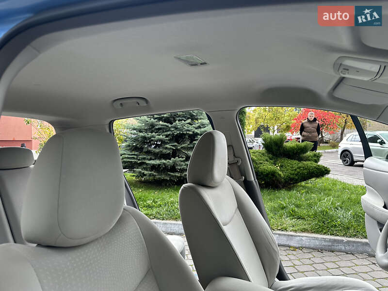 Хэтчбек Nissan Leaf 2012 в Луцке фото 11 Хэтчбек Nissan Leaf 2012 в Луцке