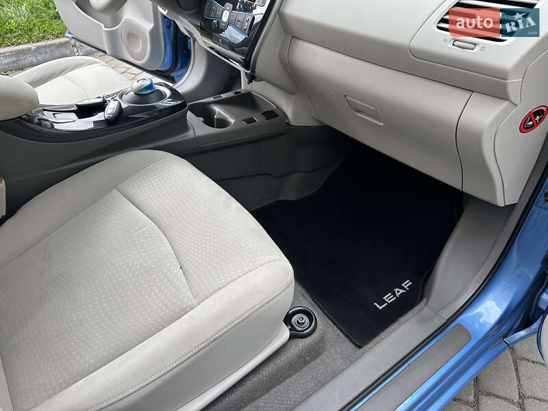 Хэтчбек Nissan Leaf 2012 в Луцке фото 15 Хэтчбек Nissan Leaf 2012 в Луцке