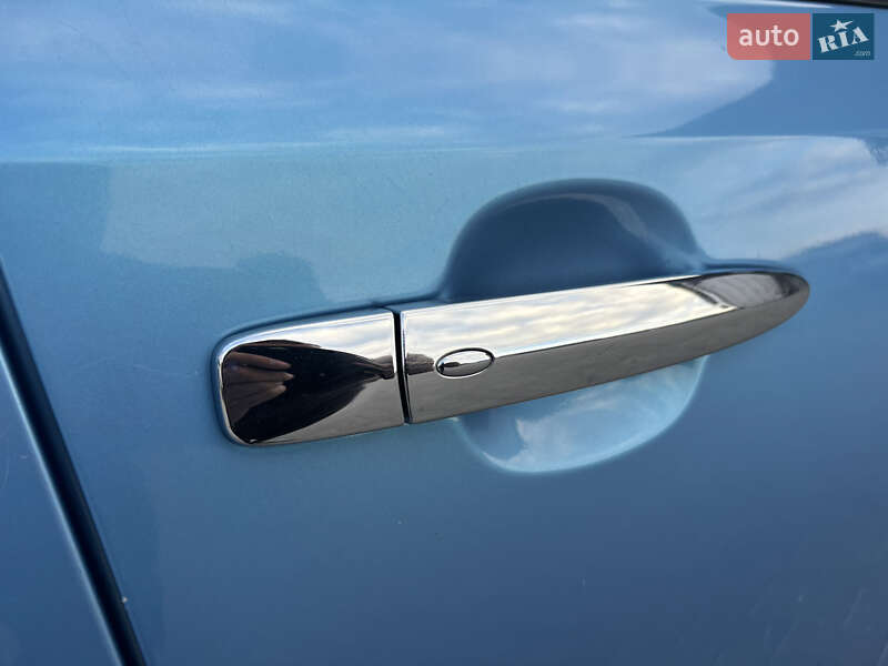 Хэтчбек Nissan Leaf 2011 в Владимире фото 23 Хэтчбек Nissan Leaf 2011 в Владимире