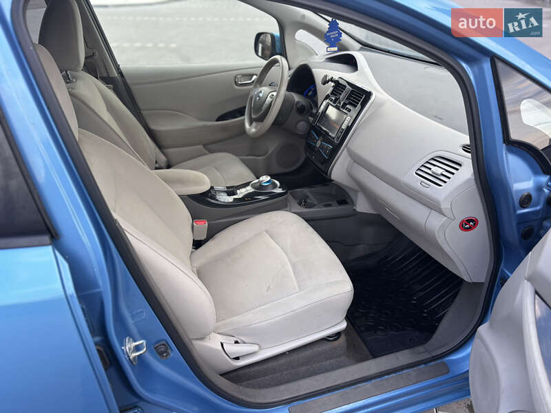 Хэтчбек Nissan Leaf 2011 в Владимире фото 25 Хэтчбек Nissan Leaf 2011 в Владимире