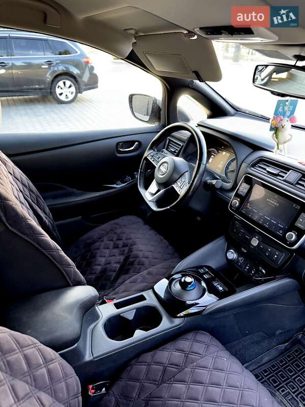 Хэтчбек Nissan Leaf 2020 в Кременчуге фото 4 Хэтчбек Nissan Leaf 2020 в Кременчуге