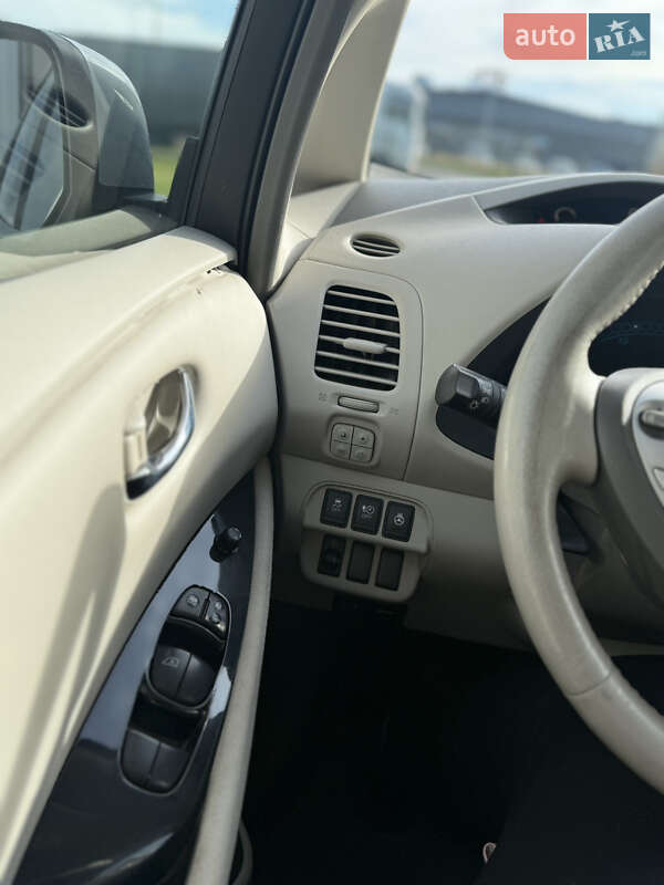 Хэтчбек Nissan Leaf 2012 в Радехове фото 9 Хэтчбек Nissan Leaf 2012 в Радехове