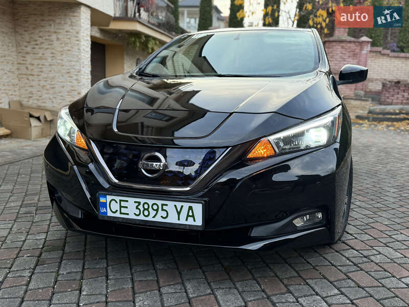 Хэтчбек Nissan Leaf 2018 в Черновцах