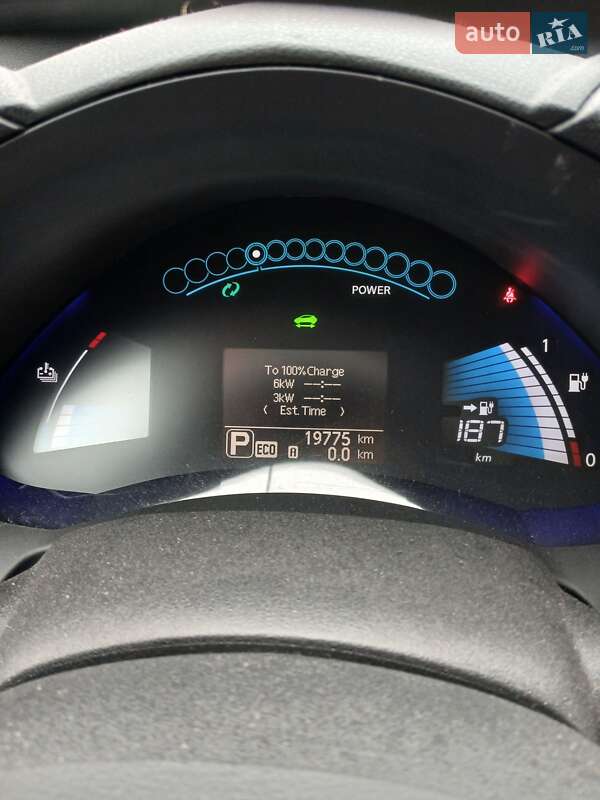 Хетчбек Nissan Leaf 2017 в Кременчуці