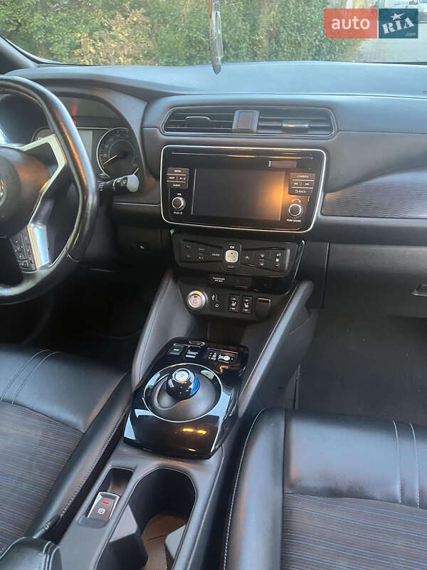 Хетчбек Nissan Leaf 2019 в Тернополі