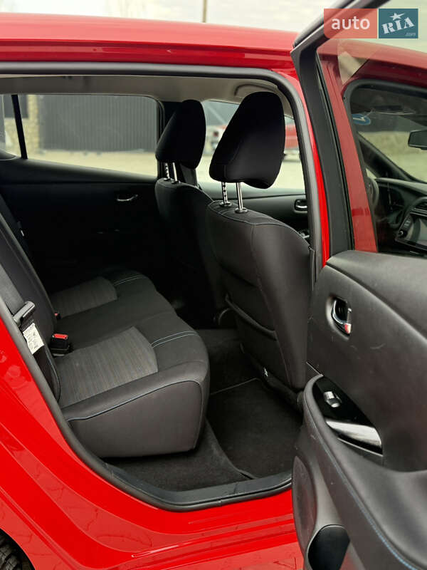 Хетчбек Nissan Leaf 2020 в Волочиську