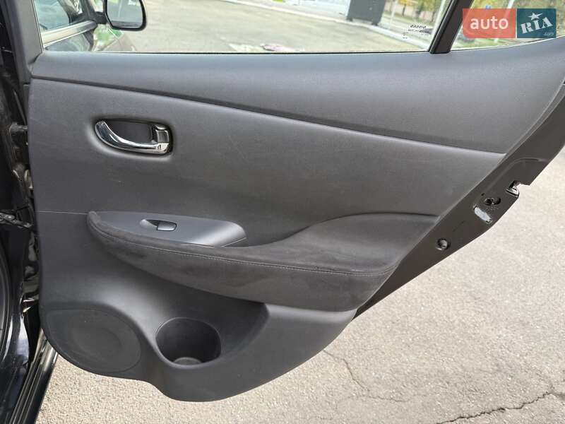 Хэтчбек Nissan Leaf 2014 в Одессе фото 18 Хэтчбек Nissan Leaf 2014 в Одессе