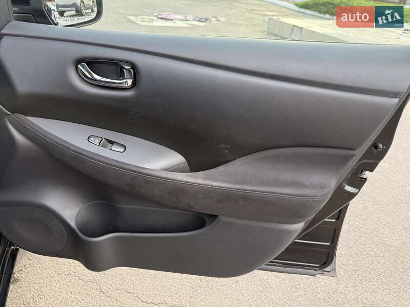 Хэтчбек Nissan Leaf 2014 в Одессе фото 20 Хэтчбек Nissan Leaf 2014 в Одессе