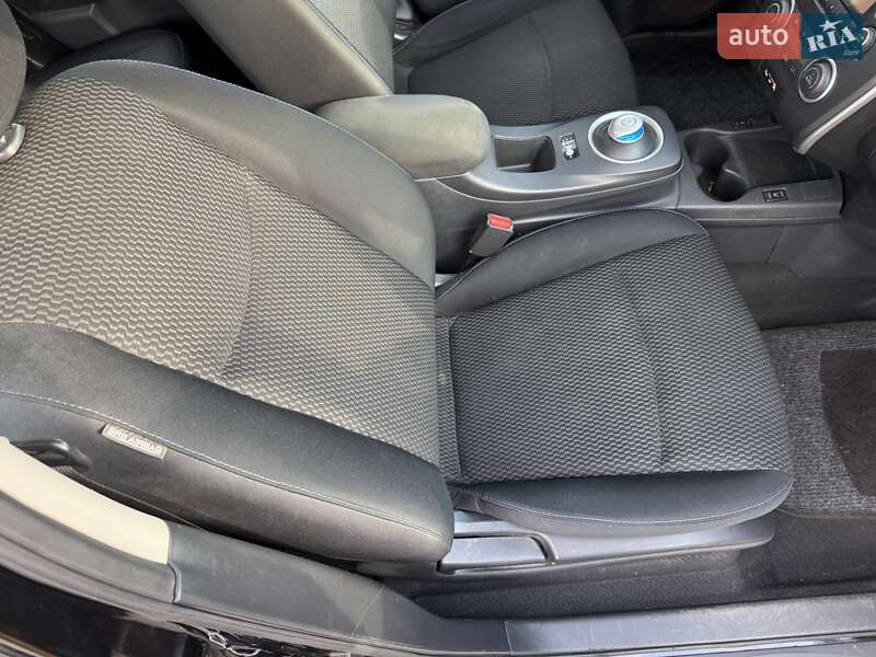 Хэтчбек Nissan Leaf 2014 в Одессе фото 23 Хэтчбек Nissan Leaf 2014 в Одессе
