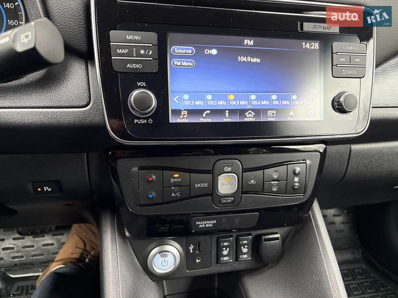 Хетчбек Nissan Leaf 2018 в Тернополі