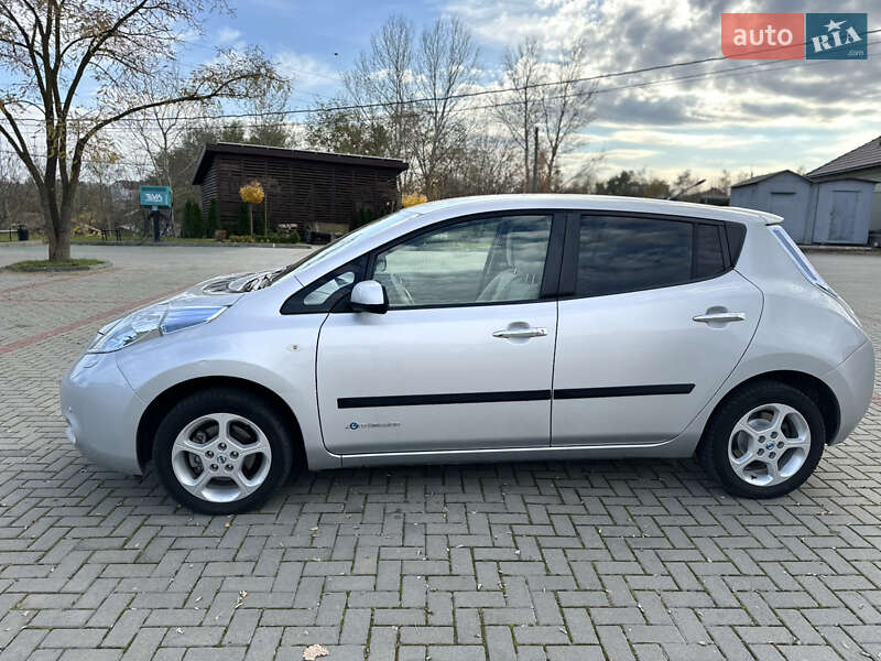 Хэтчбек Nissan Leaf 2012 в Золочеве фото 4 Хэтчбек Nissan Leaf 2012 в Золочеве
