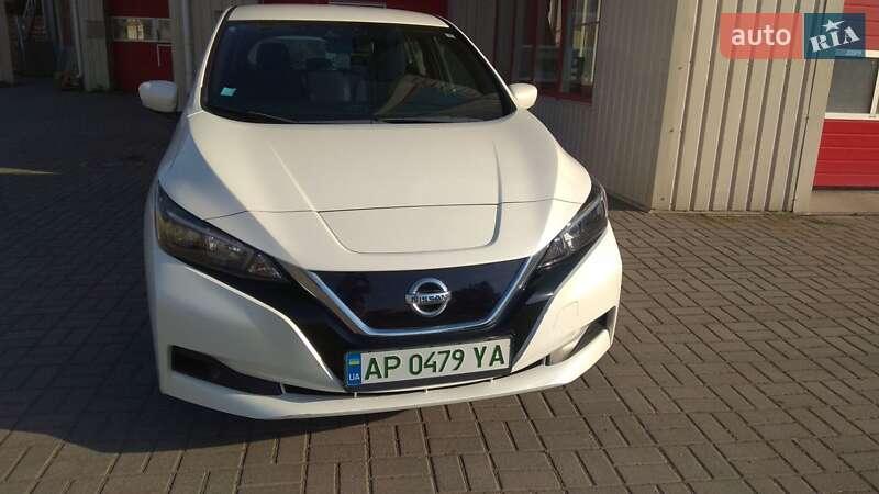 Хэтчбек Nissan Leaf 2018 в Запорожье фото Хэтчбек Nissan Leaf 2018 в Запорожье