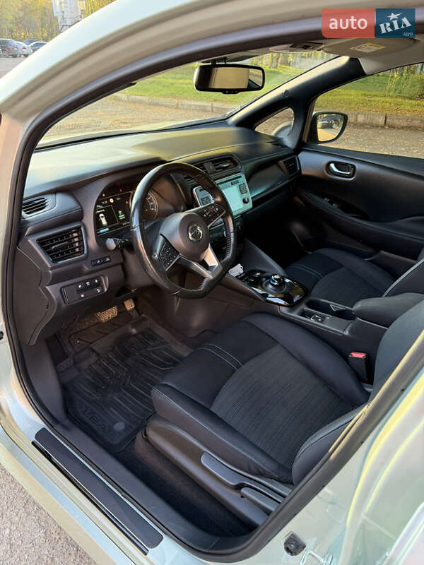 Хэтчбек Nissan Leaf 2018 в Ивано-Франковске