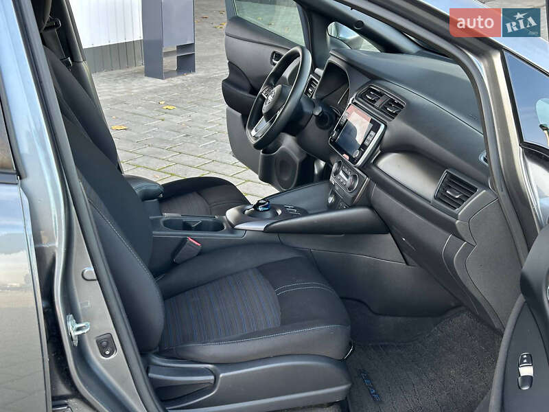 Хэтчбек Nissan Leaf 2020 в Ровно