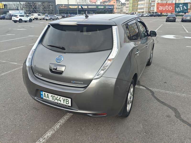 Хэтчбек Nissan Leaf 2013 в Киеве фото 10 Хэтчбек Nissan Leaf 2013 в Киеве