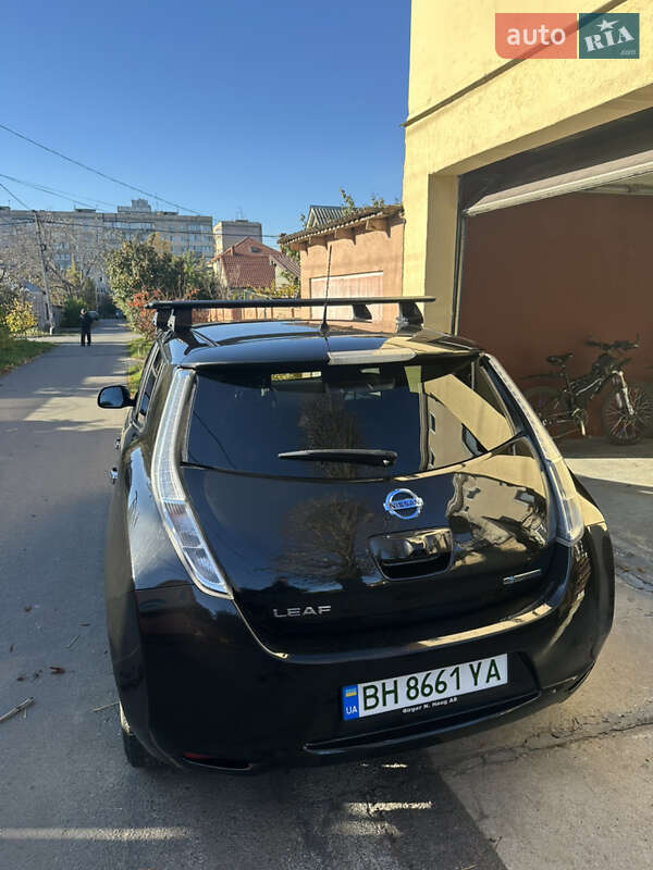 Хэтчбек Nissan Leaf 2017 в Одессе