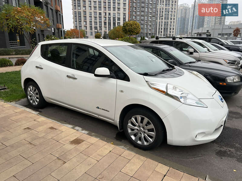 Хэтчбек Nissan Leaf 2015 в Киеве фото 6 Хэтчбек Nissan Leaf 2015 в Киеве