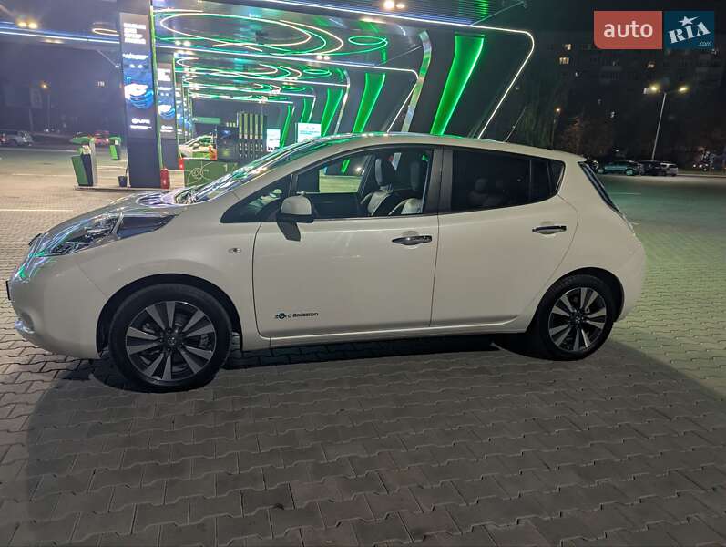 Хэтчбек Nissan Leaf 2016 в Луцке фото 10 Хэтчбек Nissan Leaf 2016 в Луцке