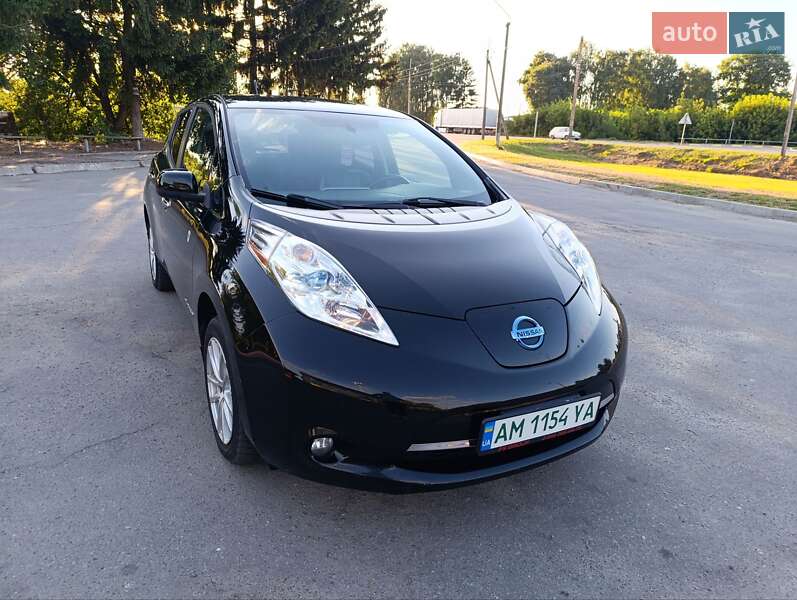 Хэтчбек Nissan Leaf 2013 в Любаре