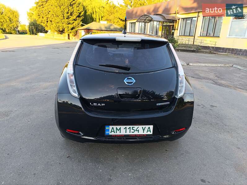 Хэтчбек Nissan Leaf 2013 в Любаре