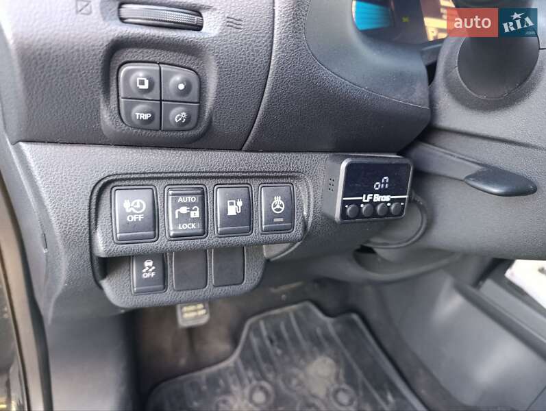 Хэтчбек Nissan Leaf 2013 в Любаре