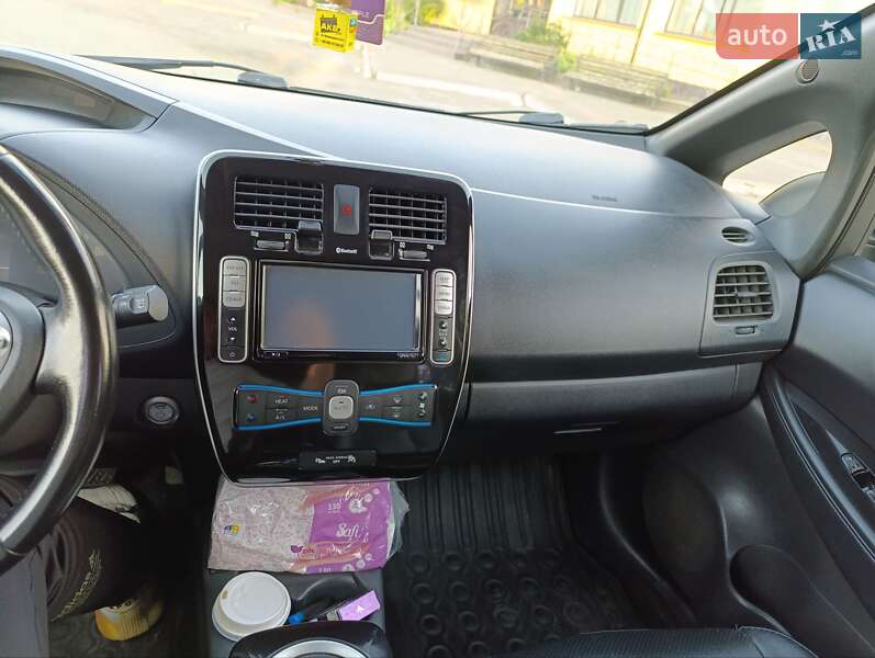 Хэтчбек Nissan Leaf 2013 в Любаре