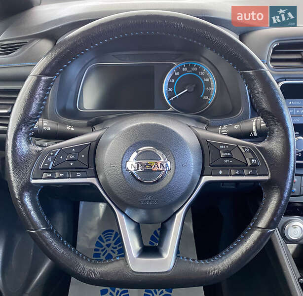 Хетчбек Nissan Leaf 2020 в Львові