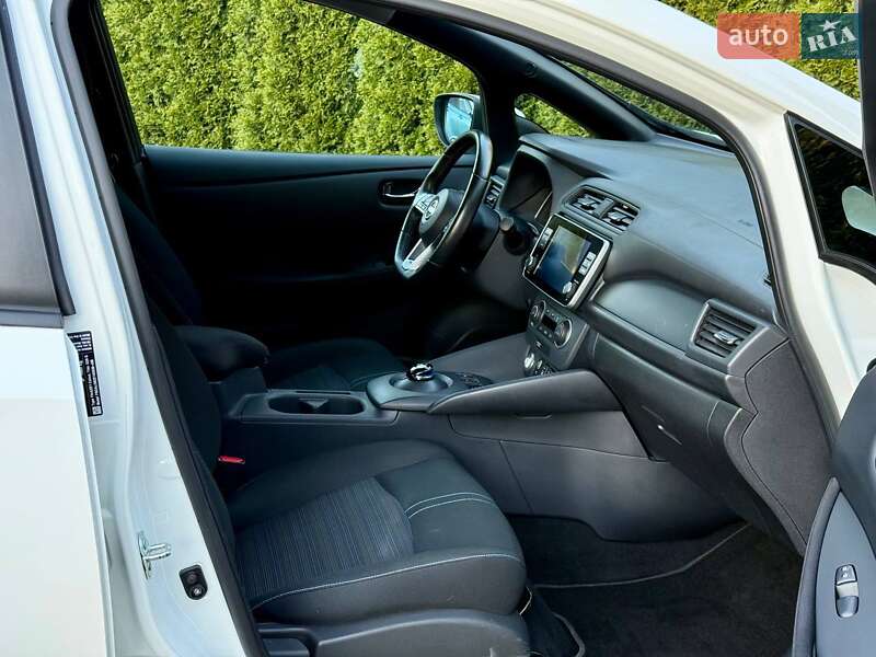 Хэтчбек Nissan Leaf 2022 в Самборе фото 27 Хэтчбек Nissan Leaf 2022 в Самборе