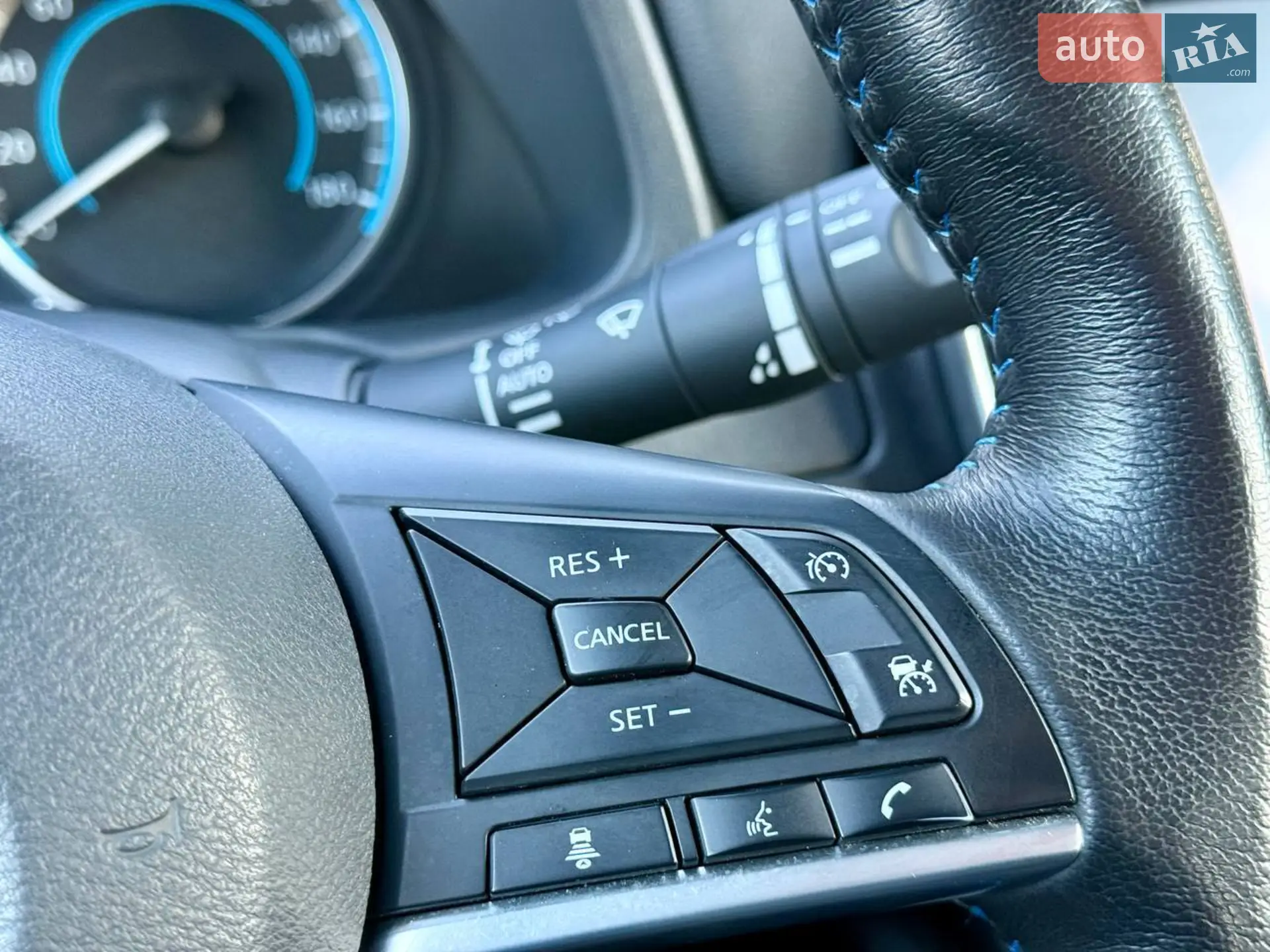 2022 Nissan Leaf - мініатюра 32