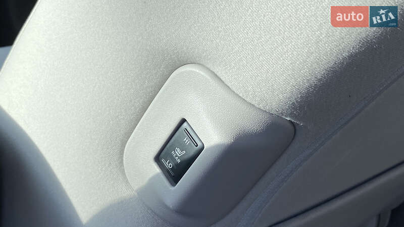 Хэтчбек Nissan Leaf 2011 в Луцке фото 34 Хэтчбек Nissan Leaf 2011 в Луцке