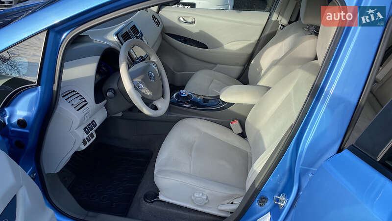 Хэтчбек Nissan Leaf 2011 в Луцке фото 36 Хэтчбек Nissan Leaf 2011 в Луцке