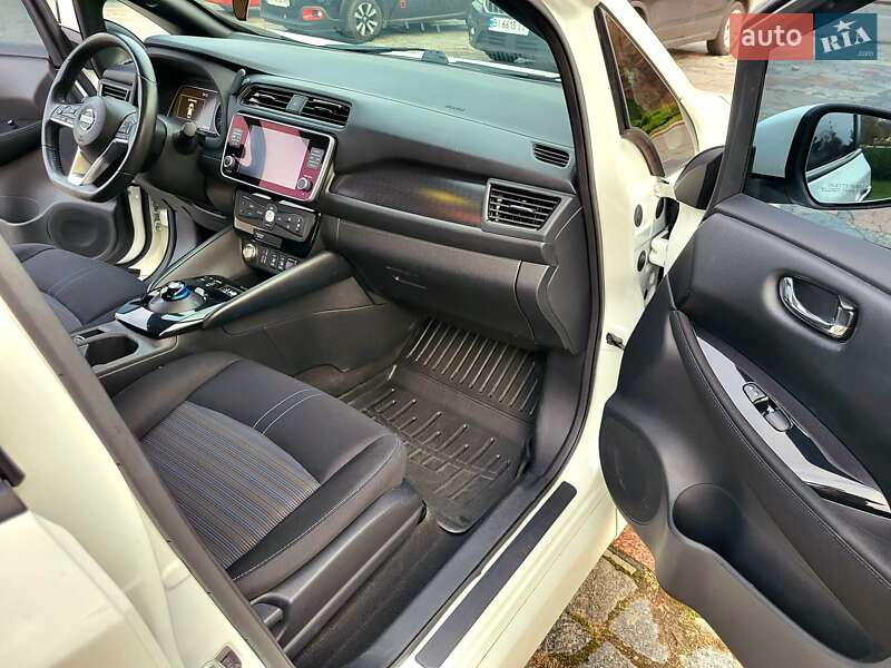 Хэтчбек Nissan Leaf 2020 в Кременчуге фото 17 Хэтчбек Nissan Leaf 2020 в Кременчуге