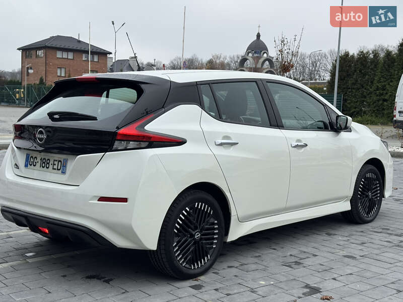 Хэтчбек Nissan Leaf 2022 в Львове