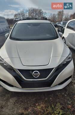 Хэтчбек Nissan Leaf 2021 в Житомире