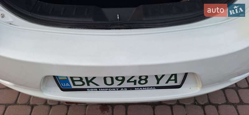 Хэтчбек Nissan Leaf 2013 в Ровно