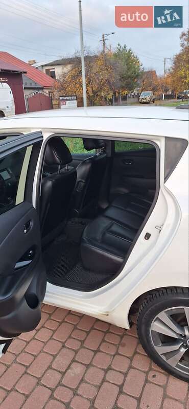 Хэтчбек Nissan Leaf 2013 в Ровно
