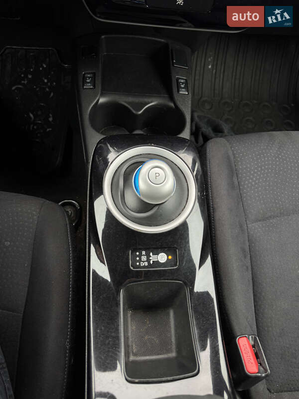 Хэтчбек Nissan Leaf 2013 в Виннице