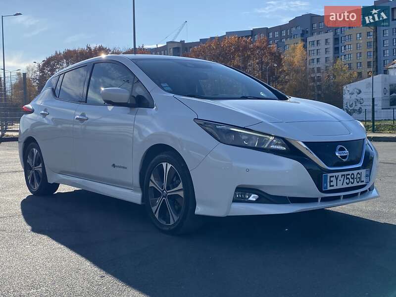 Хетчбек Nissan Leaf 2018 в Львові