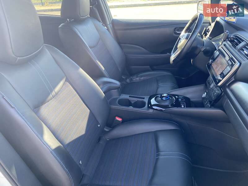 Хетчбек Nissan Leaf 2018 в Львові