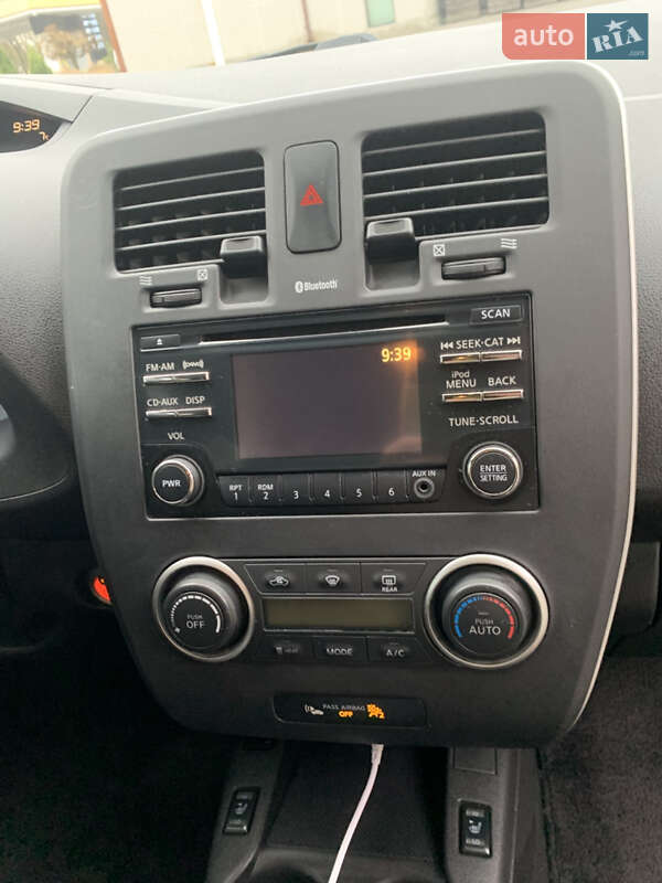 Хэтчбек Nissan Leaf 2014 в Днепре фото 27 Хэтчбек Nissan Leaf 2014 в Днепре